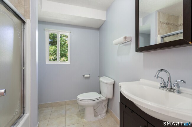 Building Photo - 124 Branca Ct