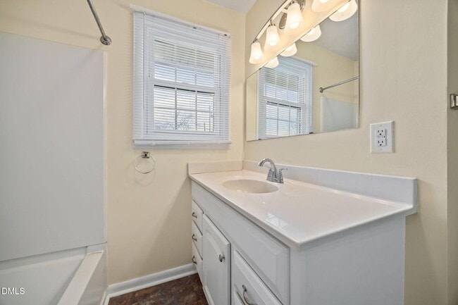 Building Photo - 131 Fairview Village Rd