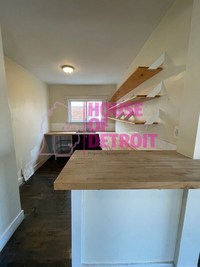 Building Photo - 16618 Woodingham Dr