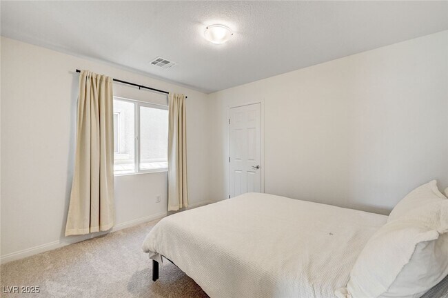 Building Photo - 6328 Rock Strm Ln