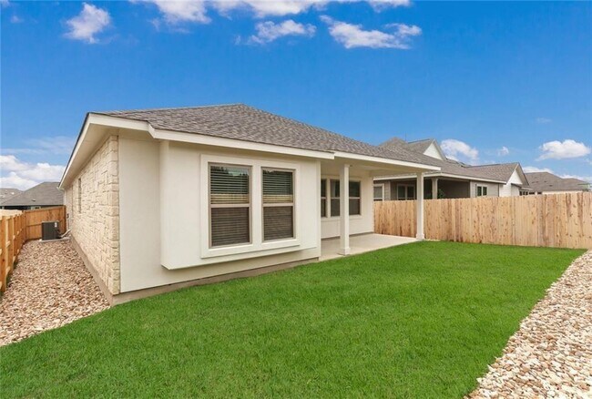 Building Photo - 2233 Ringstaff Rd