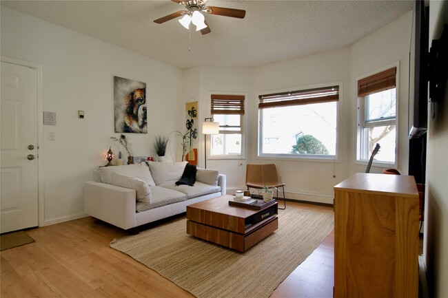 Building Photo - 54 Wildey St