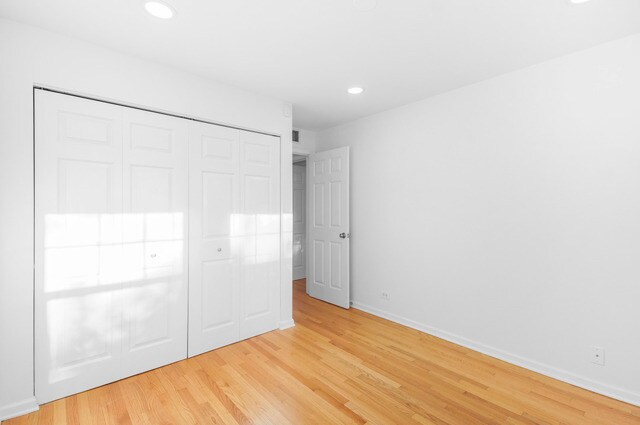 Building Photo - 301 W Goethe St