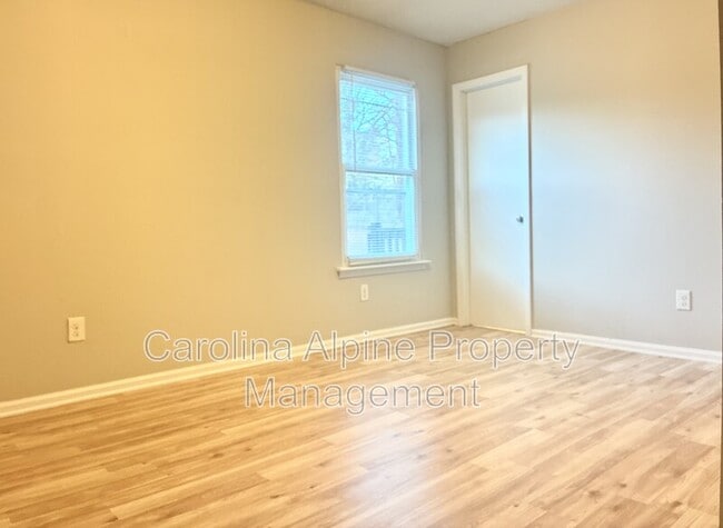 Building Photo - 416 Stirrup Ct