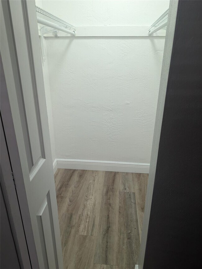 Building Photo - 5820 NW 17th Pl