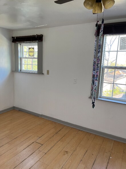 Building Photo - 1014 Demmond St