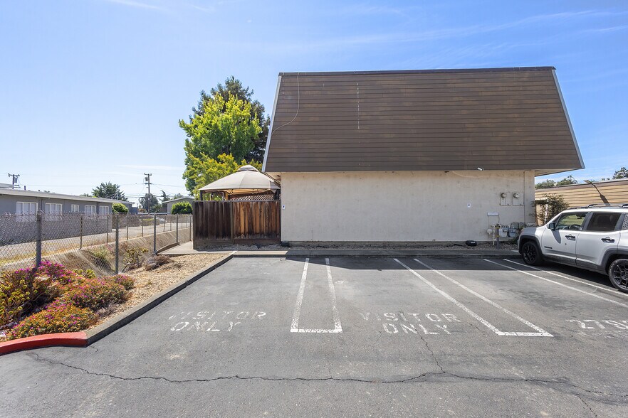 Building Photo - 2751 Cortez Ct
