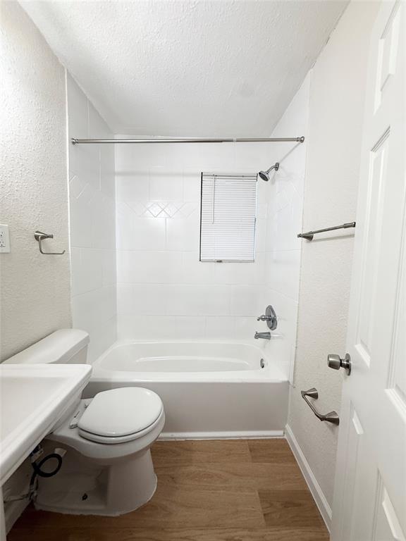 Building Photo - 3631 N MacGregor Way