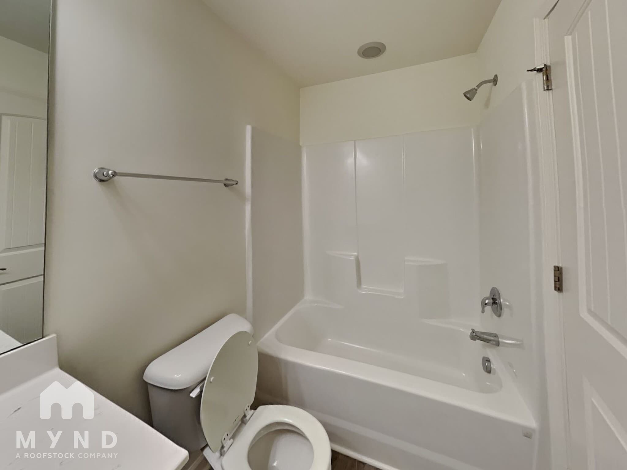 Building Photo - 246 Spark St