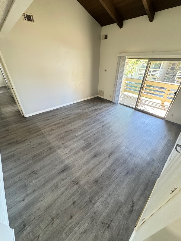 Building Photo - 1133 E Alosta Ave