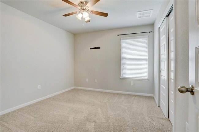 Building Photo - 5151 Scenic Lake Dr