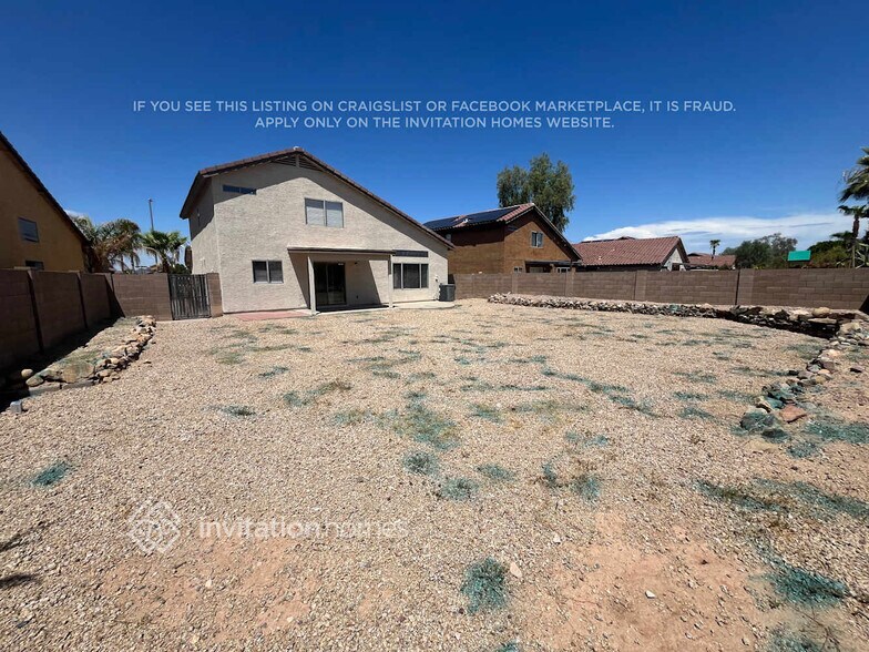 Building Photo - 15917 W Cottonwood St