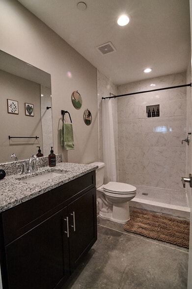 Building Photo - 100 Rio del Mar St