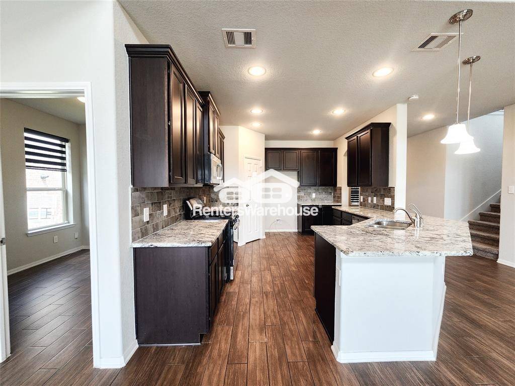 Building Photo - 14711 Sycamore Side Wy