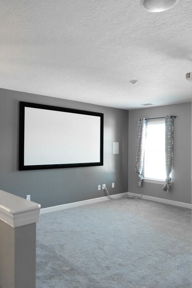 Building Photo - 724 Avrett Cir