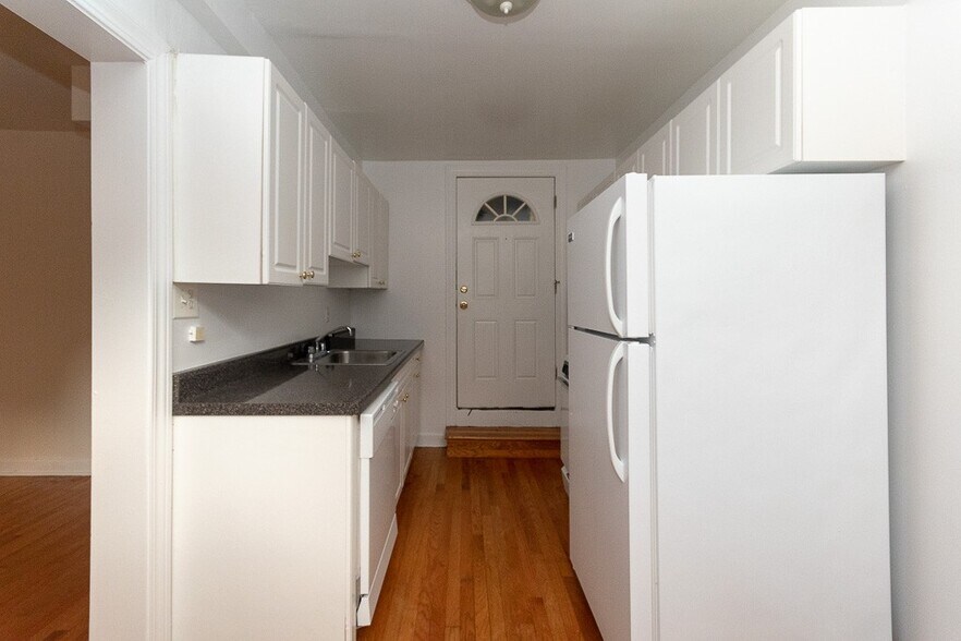 Building Photo - 3810 N Fremont St