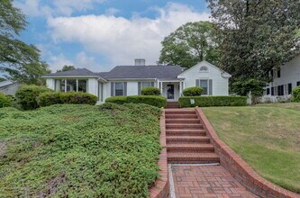 Building Photo - Historic Elegance in Midtown Columbus – Expansive 4-Bed/2.5-Bath Brick Home