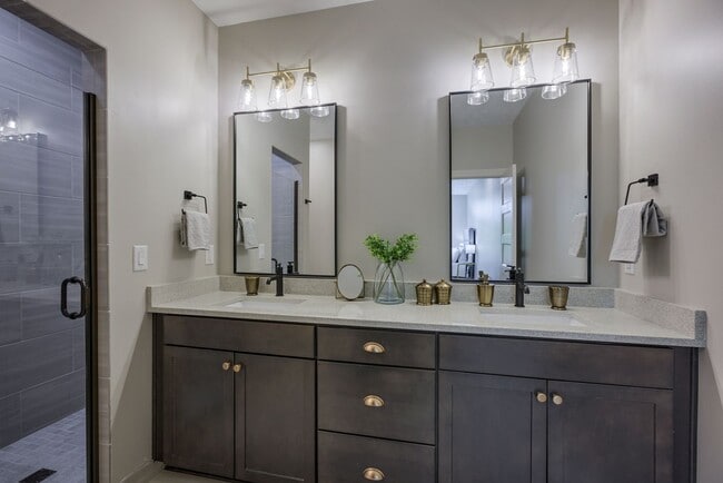 Building Photo - Modern 3BR Retreat | Penthouse + Skyline Views - Fully Furnished Option