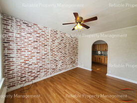 Building Photo - 1499 Mound Ave