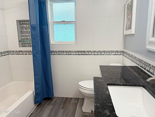 Building Photo - 2257 Hood Dr