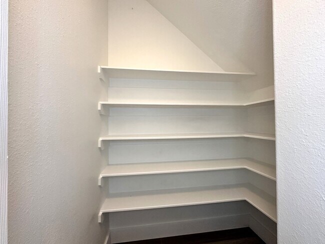 Building Photo - 46 Summer Haze Cir