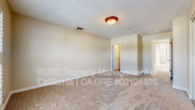 Building Photo - 110 5th St