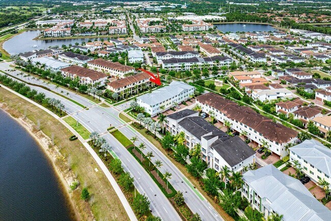 Building Photo - 7114 Edison Pl