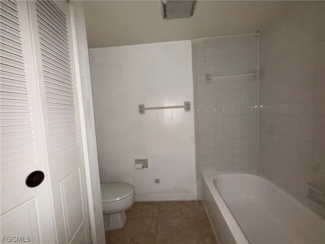 Building Photo - 1520 Park Meadows Dr