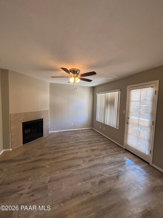 Building Photo - 8787 E Mountain View Rd