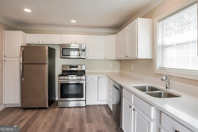 Building Photo - 2675 Frank Ln