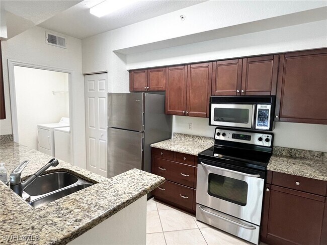 Building Photo - 4710 St Croix Ln