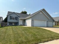 Building Photo - 6287 Fairway Dr NW