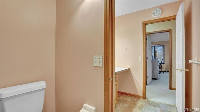 Building Photo - 83 Huntingwood Dr