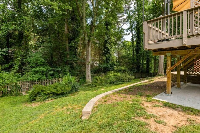Building Photo - 2646 Caladium Dr NE