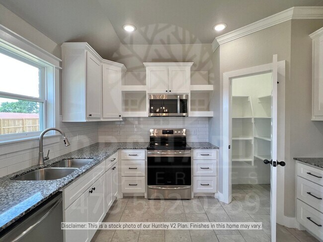 Building Photo - Siloam Springs- Single-Family Home- Popular Huntley Plan