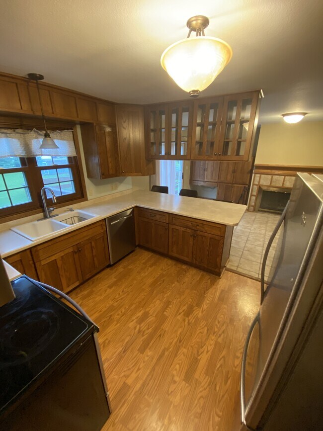 Building Photo - 702 E Ohio St