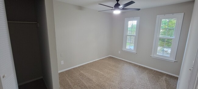 Building Photo - 3616 Luckylee Crescent