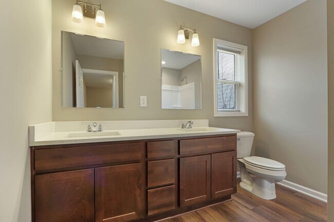 Building Photo - 342 Cattail Ct