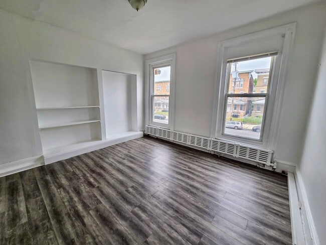 Building Photo - 1302 W Allegheny Ave