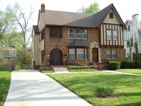 Building Photo - 417 E Meyer Blvd