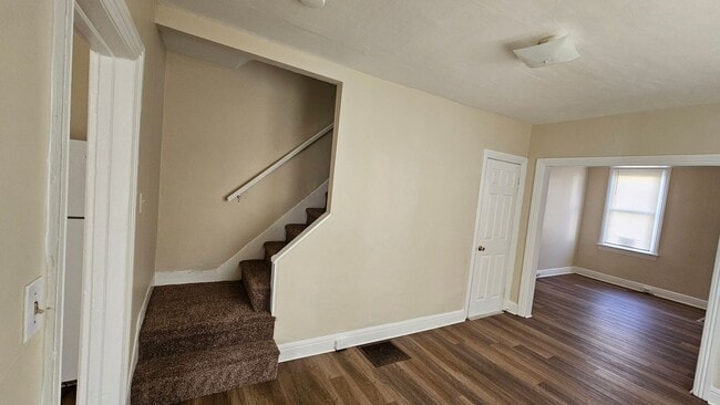 Building Photo - JUST REDUCED!  Ask About Move In Incentives!  3 Bedroom Duplex in Quiet Location