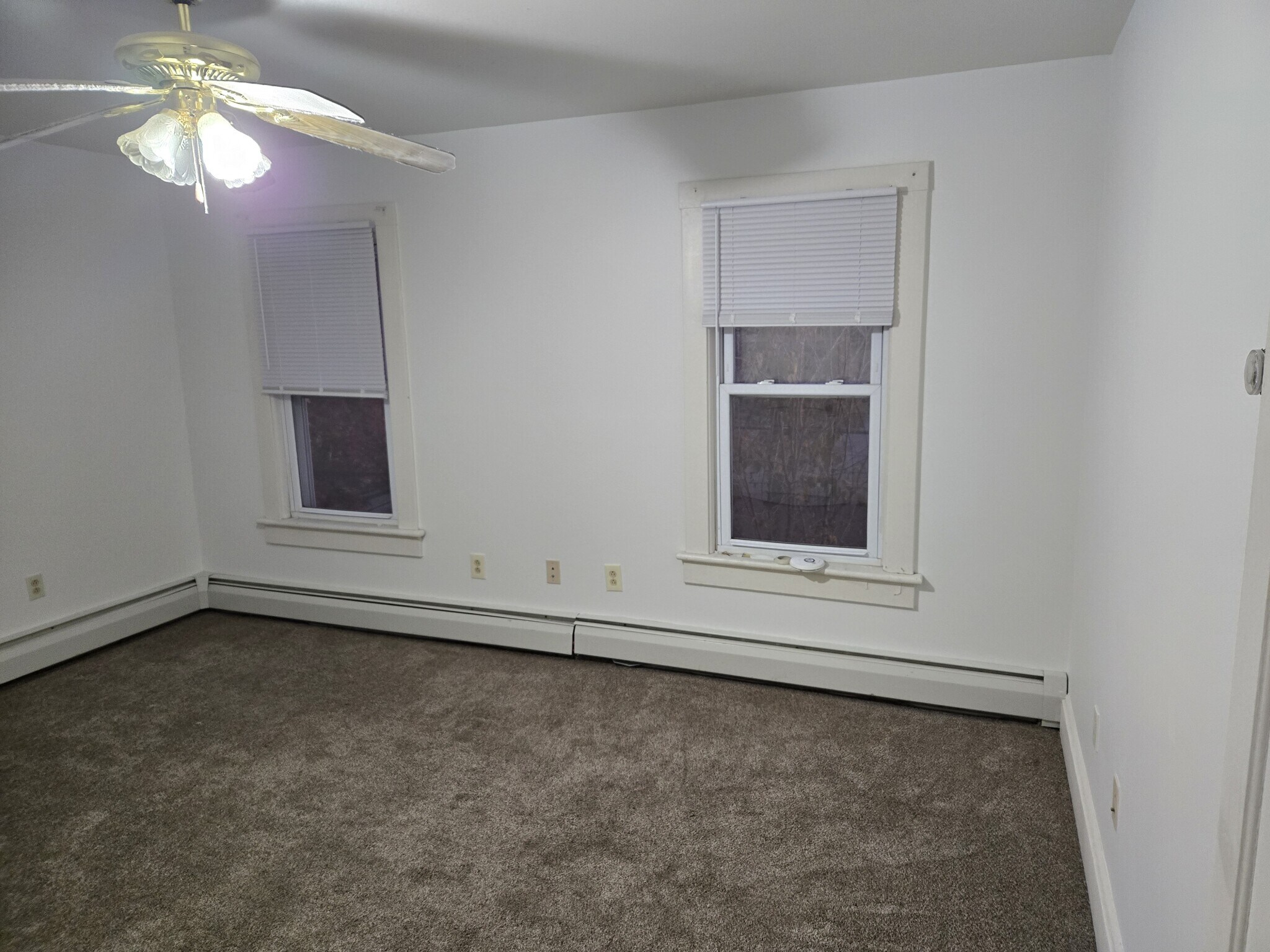 Building Photo - 352 Wright Ave