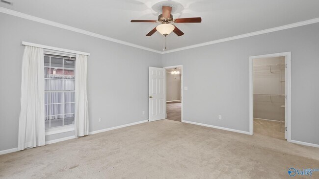 Building Photo - 141 Canterbury Dr