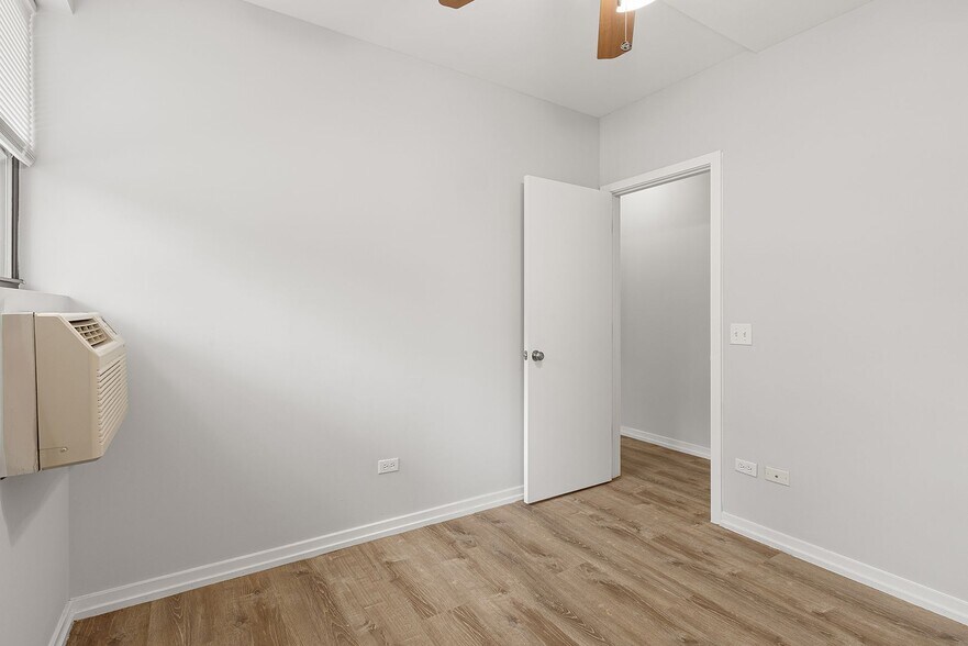 Building Photo - 4871 N Magnolia Ave