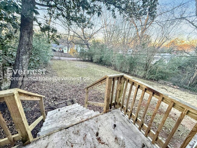 Building Photo - 8234 4th Ave S