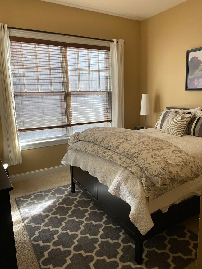 Building Photo - 30 Whistler Ct