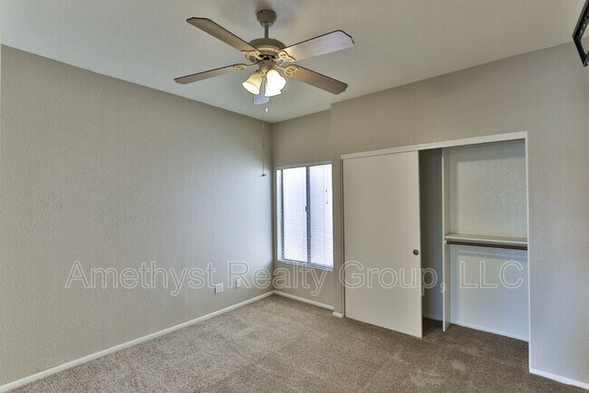 Building Photo - 11666 N 28th Dr