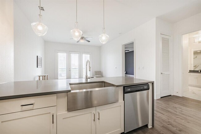 Building Photo - 1508 Blodgett St