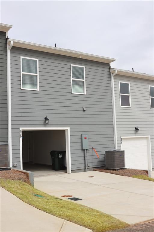 Building Photo - 479 Crown Dr