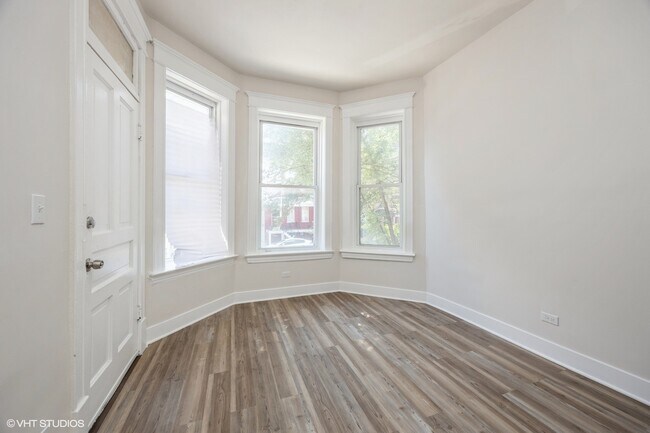 Building Photo - 2442 S Kedzie Ave